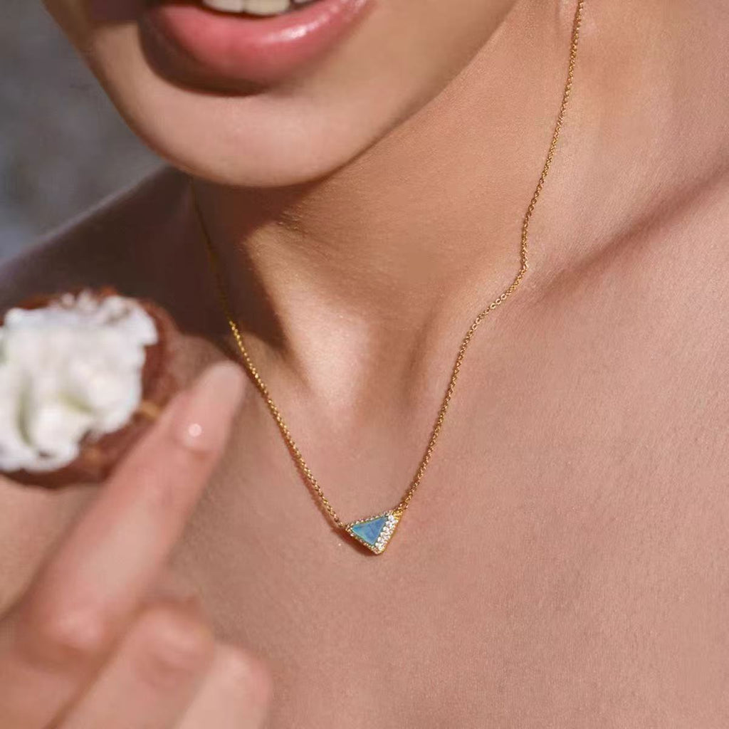 Simple Elegant Versatile Necklace
