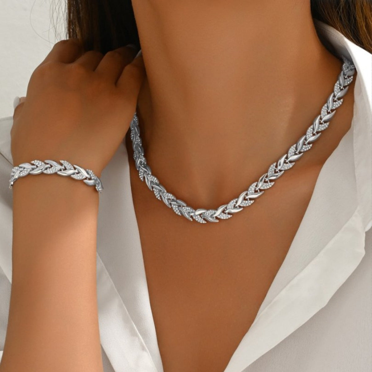 Diamond-encrusted Bracelet And Necklace Setluxury Lightweight