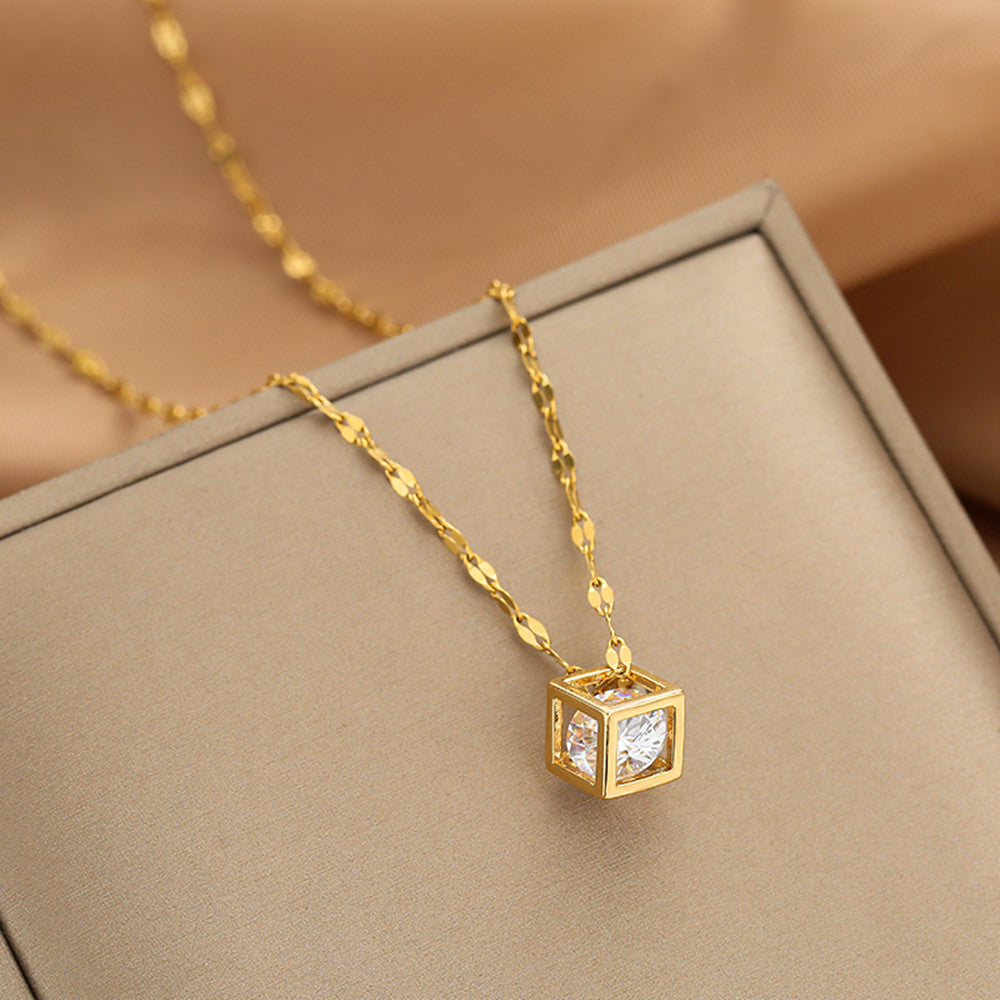Gold Luxurious Diamond-studded Titanium Steel Necklace Women's Fashion