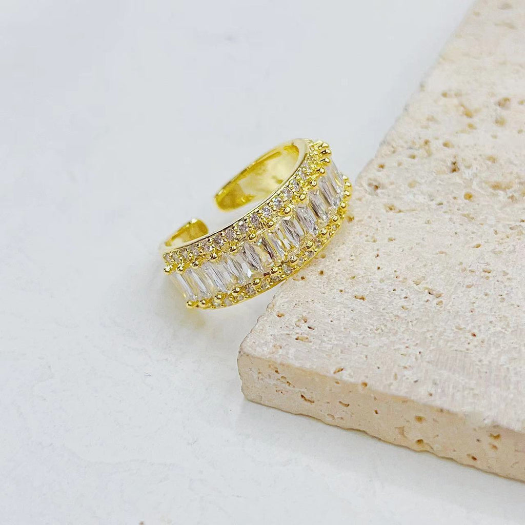 Simple Luxe Shimmering Clear Zircon Ring