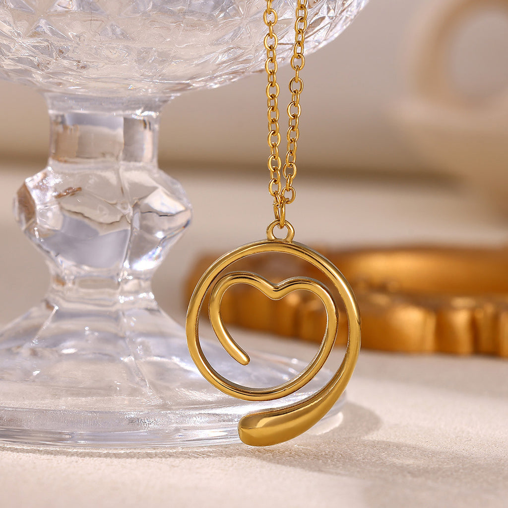 Geometric Heart-Shaped Droplet Minimalist Necklace