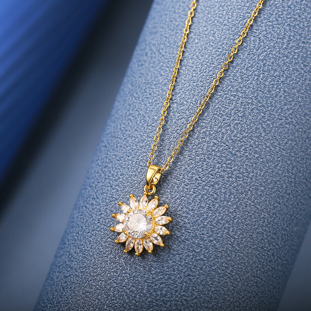 Gold Luxurious Diamond-studded Titanium Steel Necklace Women's Fashion