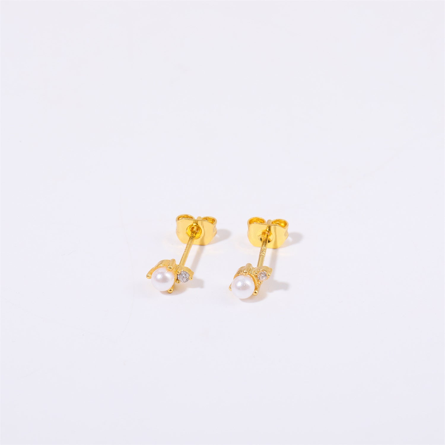 Titanium Steel Electroplated Genuine Gold December Birthstone Zircon Earrings
