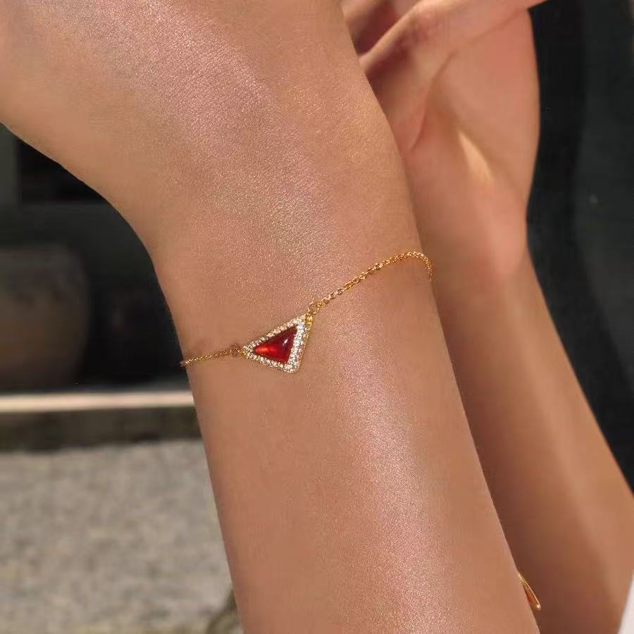Simple Elegant Versatile Necklace