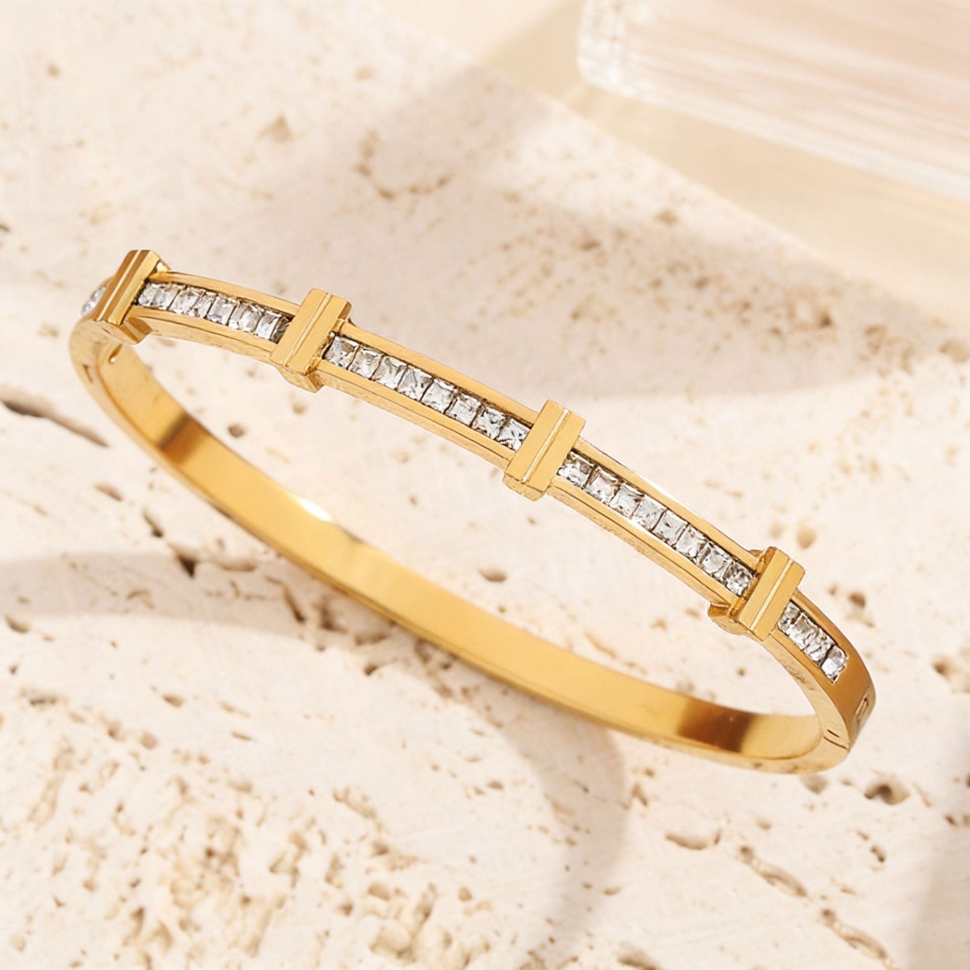 Zircon Bracelet With  Elegant Vibe