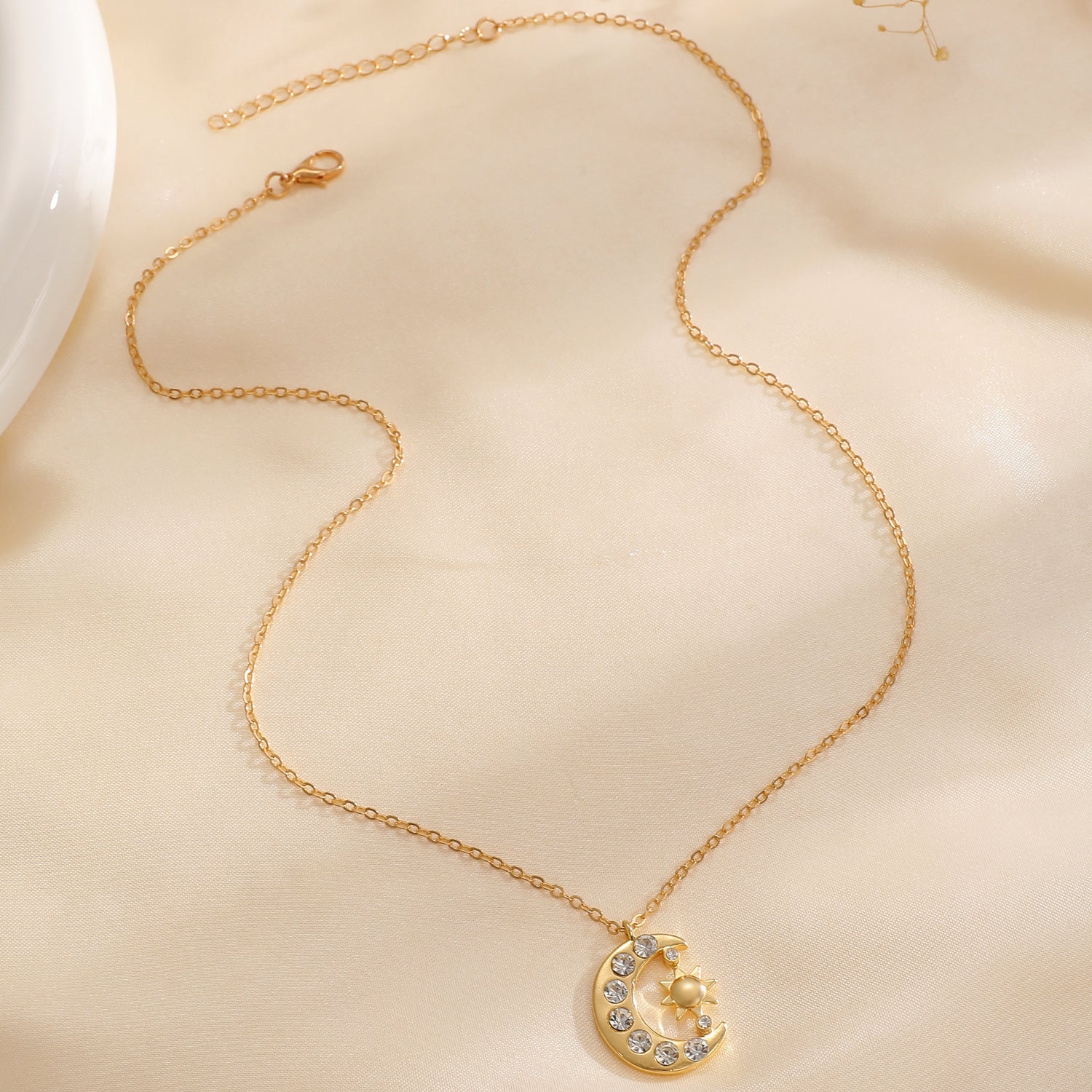 Fashion Moon And Sun Pendant Necklace And Earring Set
